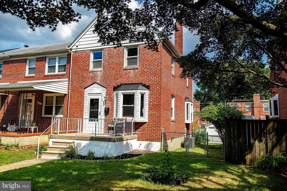 8615 Black Oak Rd, Parkville, MD 21234 - photo 1