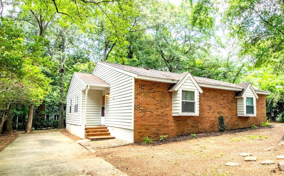 For Rent $1,595/month