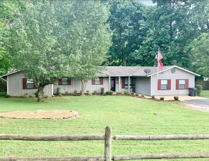 307 W Philadelphia Rd, Jonesboro, AR 72401 - photo 1