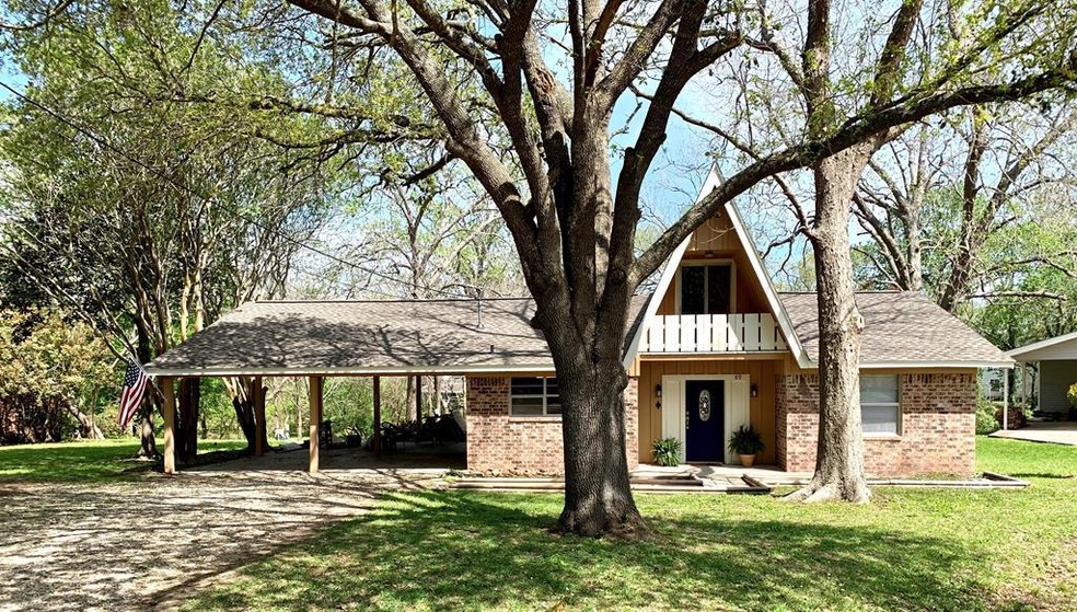 44 San Jacinto St, Bay City, TX 77414 - photo 1