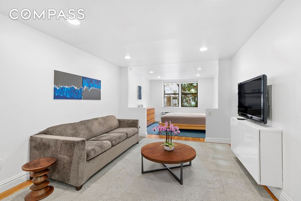 240 E 32nd St unit 4C, New York, NY 10016 - photo 1