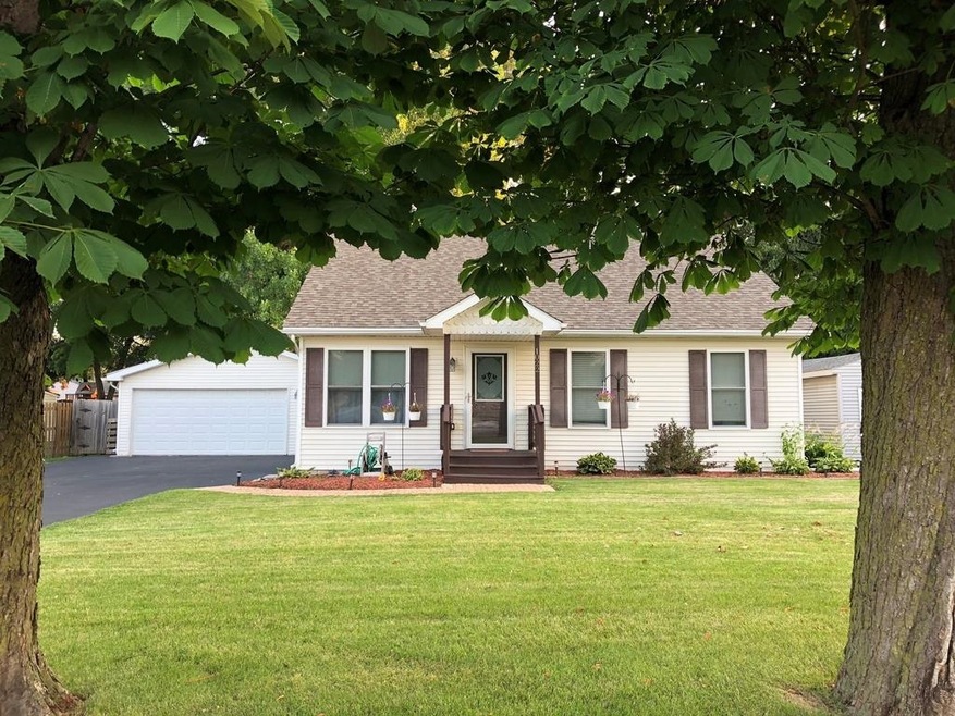 1022 E North St, Crown Point, IN 46307 - photo 1