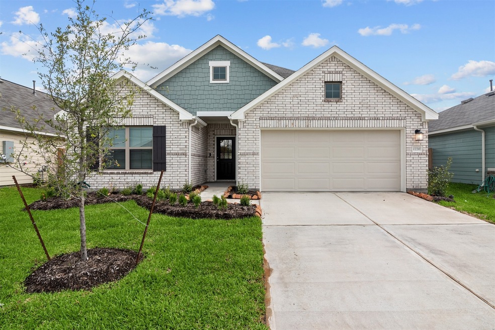 1220 Cavalry Junction Dr, Alvin, TX 77511 - photo 1