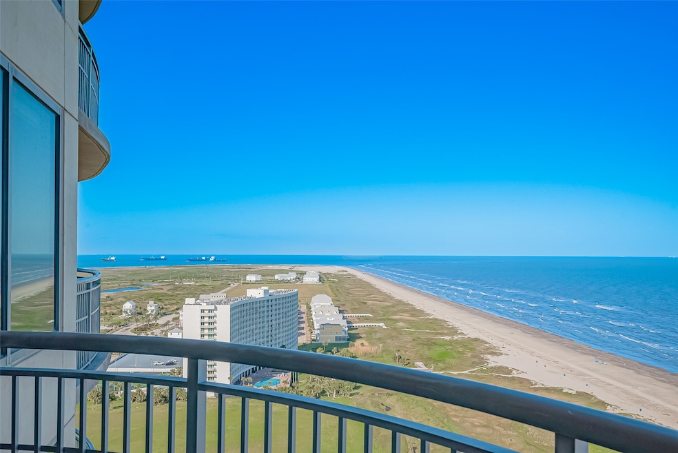 UNBELIEVABLE VIEWS OF EASTERN TIP OF GALVESTON ISL