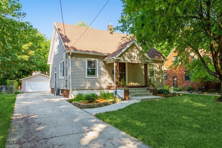 2800 44th St, Des Moines, IA 50310 - photo 1