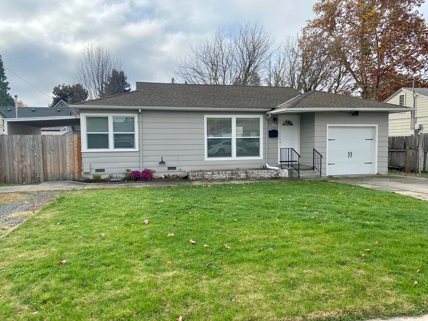 1031 SW K St, Grants Pass, OR 97526 - photo 1