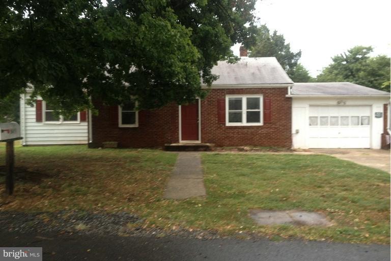 9411 Wall St, Manassas, VA 20110 - photo 1