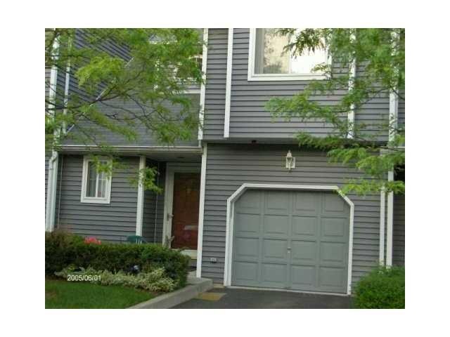 146 Eagle Ridge Way, Nanuet, NY 10954 - photo 1