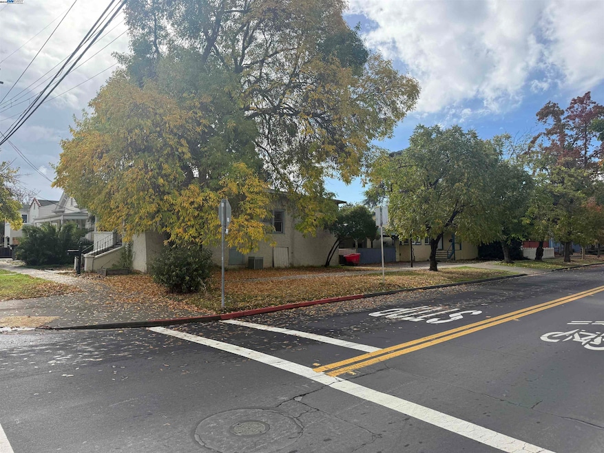 2054 Bonifacio St, Concord, CA 94520 - photo 1