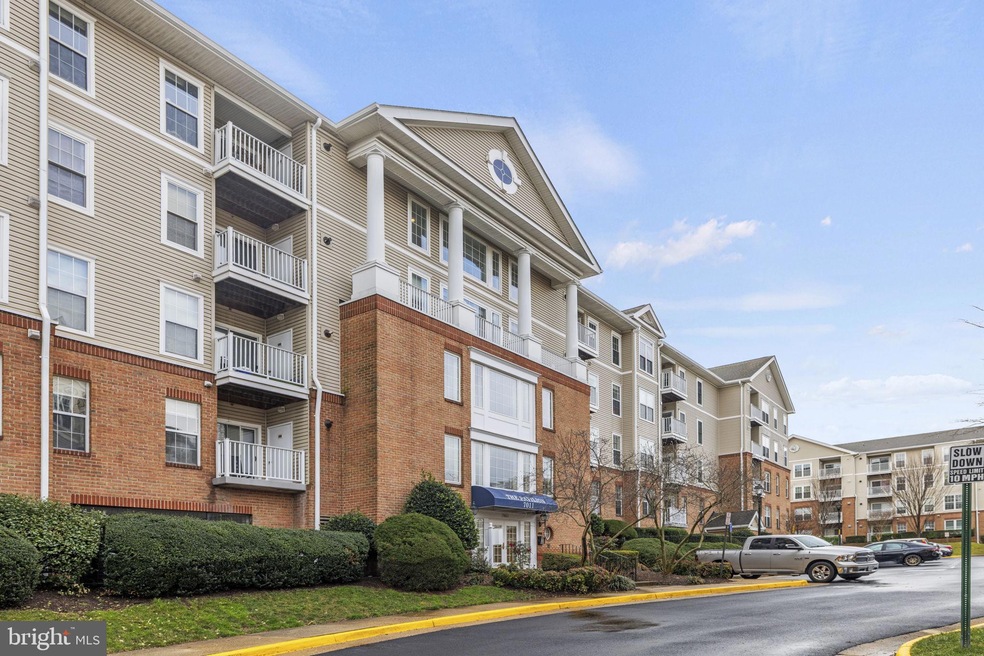 The Pavillion unit 103, Falls Church, VA 22043 - photo 1