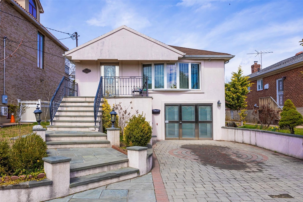 14125 11th Ave, Whitestone, NY 11357 - photo 1