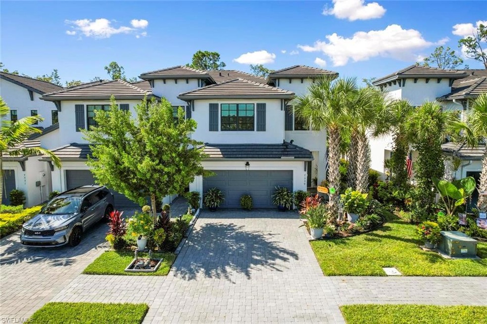 Beautiful, private end unit.