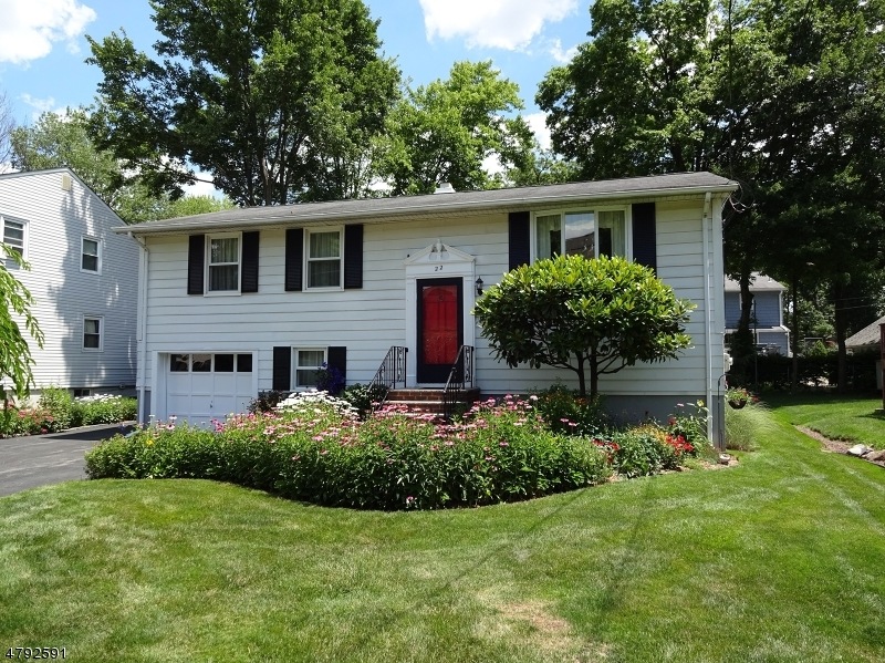 22 Beachwood Rd, Parsippany, NJ 07054 - photo 1