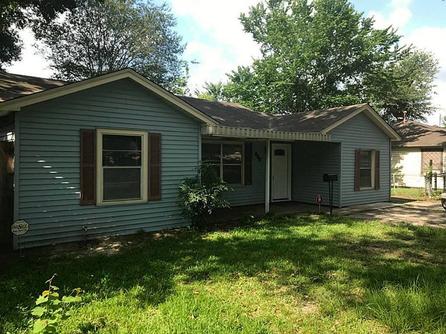 406 Twin Oaks St, Houston, TX 77076 - photo 1