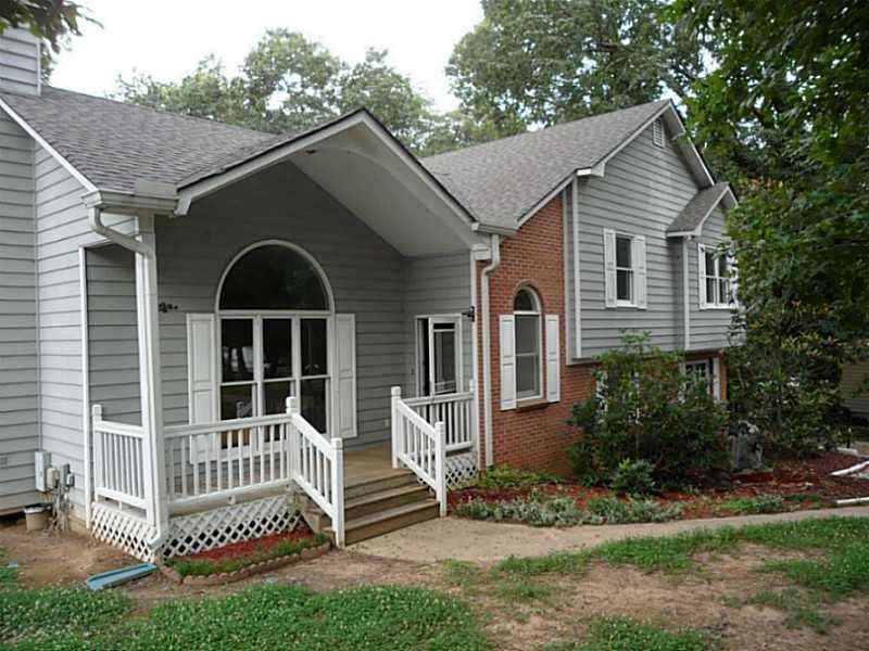 Exterior Front.