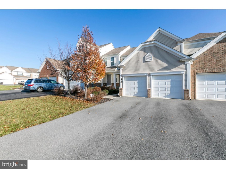 1869 Emerald Dr unit 122, Orefield, PA 18069 - photo 1