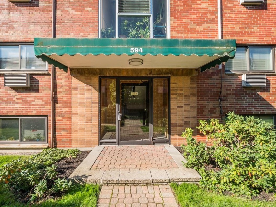 594 American Legion Hwy unit 7, Roslindale, MA 02131 - photo 1