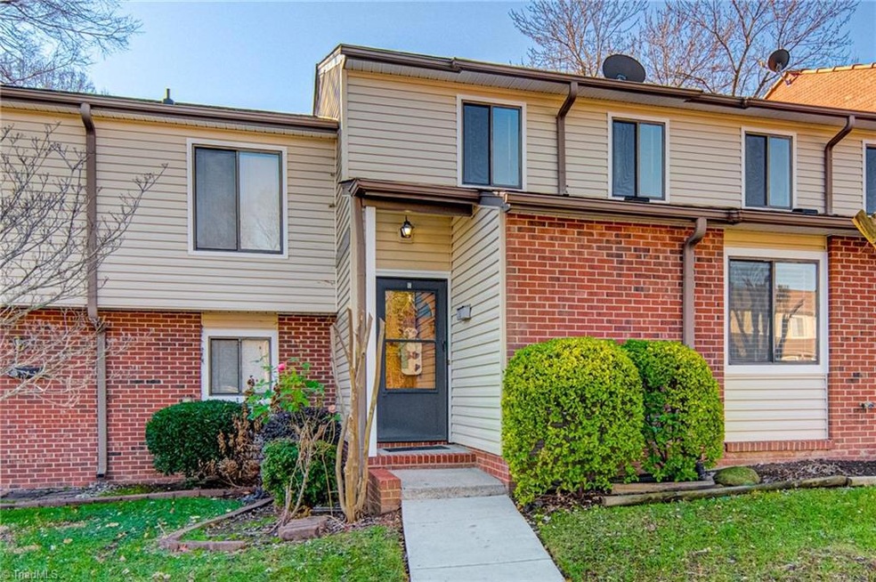 Welcome to beautiful 1708-C North Hamilton Street!