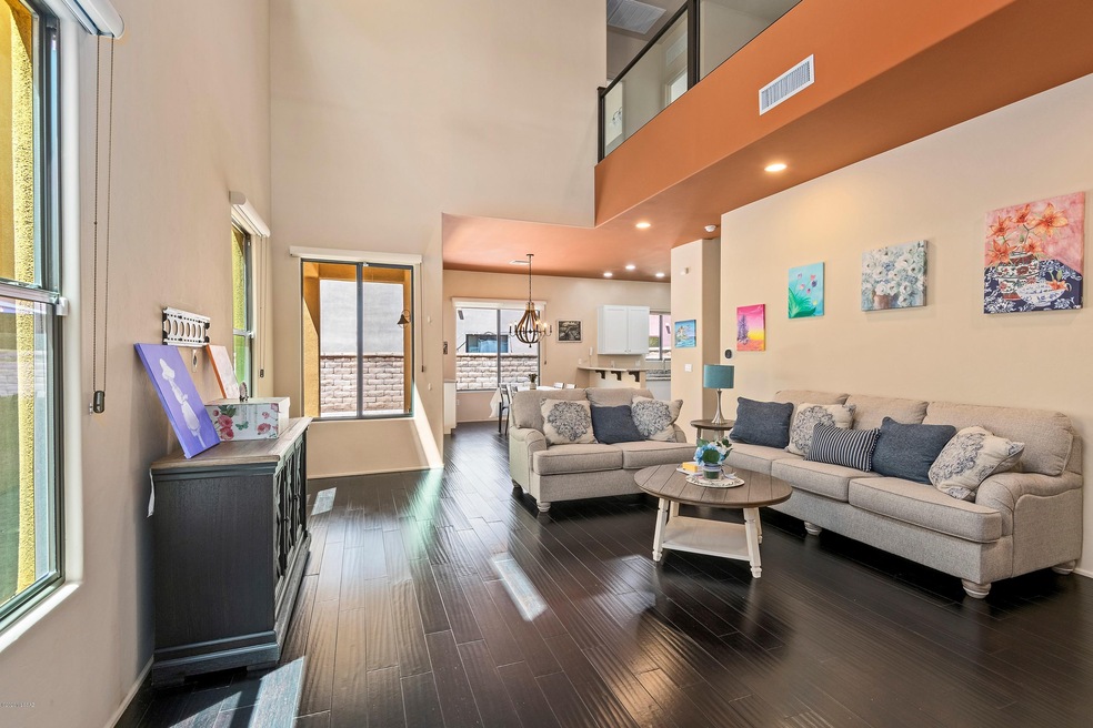 06-Living Room