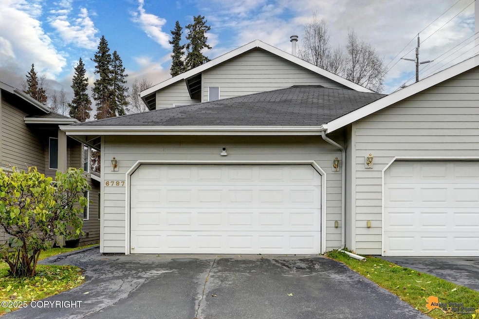 6787 Delong Landing Circle