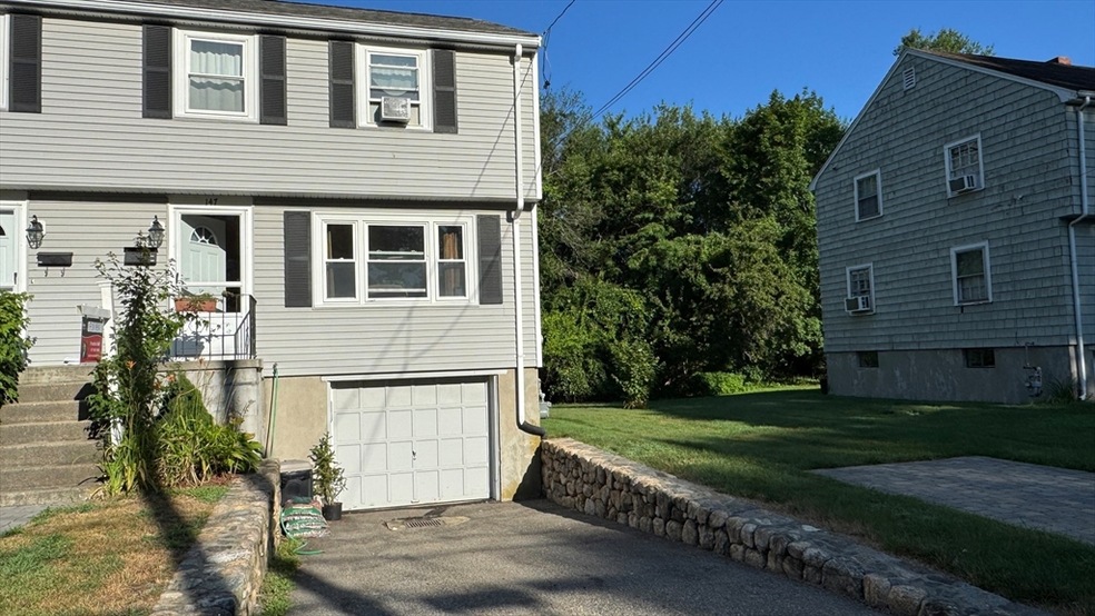 147 Maple St unit 147, Needham, MA 02492 - photo 1