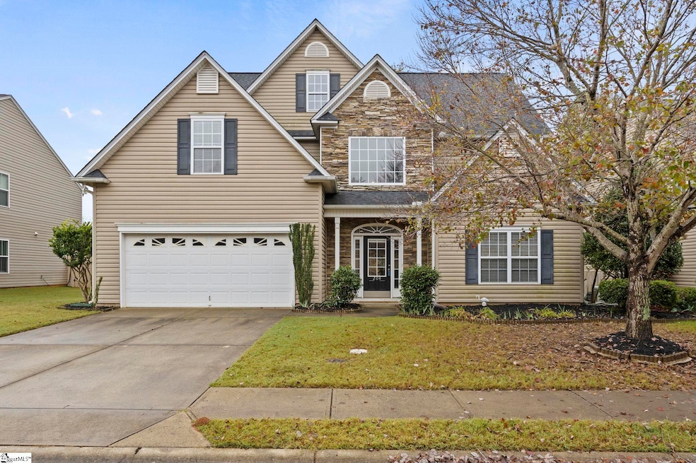 204 Brazos Ln, Simpsonville, SC 29680 - photo 1