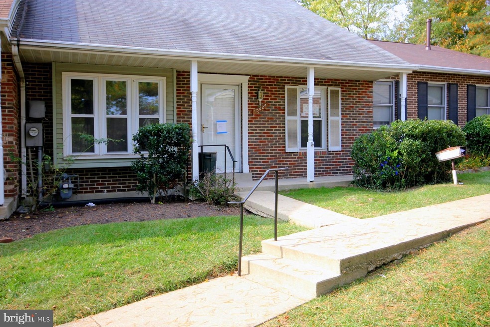 15024 Laurel Oaks Ln, Laurel, MD 20707 - photo 1