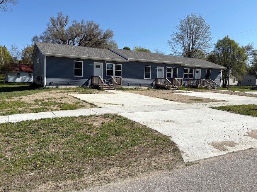 For Sale $349,500 • Co-Listing Agent