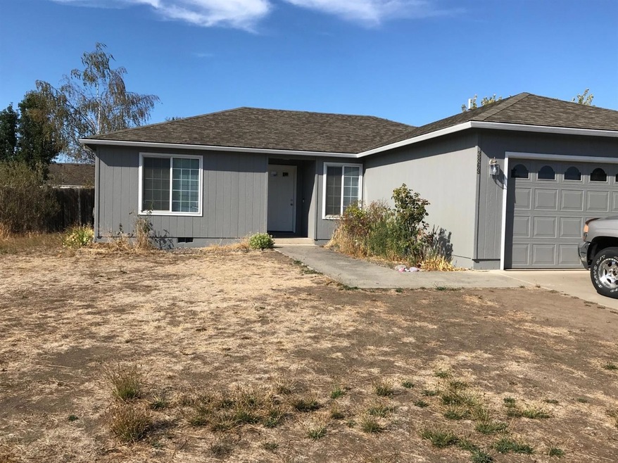 3869 Heritage Way, White City, OR 97503 - photo 1