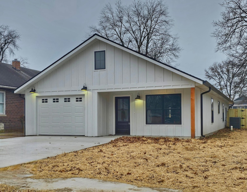 For Sale $275,500 • Co-Listing Agent