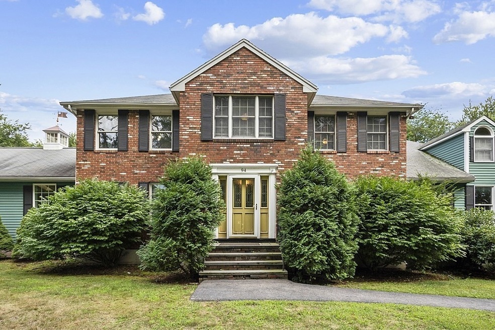 94 Betty Ann Ln, Dracut, MA 01826 - photo 1