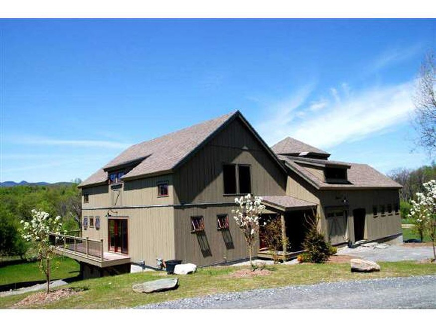 34 Brinkerhoff Ln, Stowe, VT 05672 - photo 1