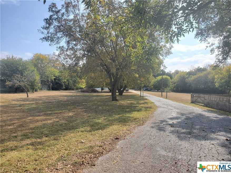 2105 River Rd unit B, San Marcos, TX 78666 - photo 1