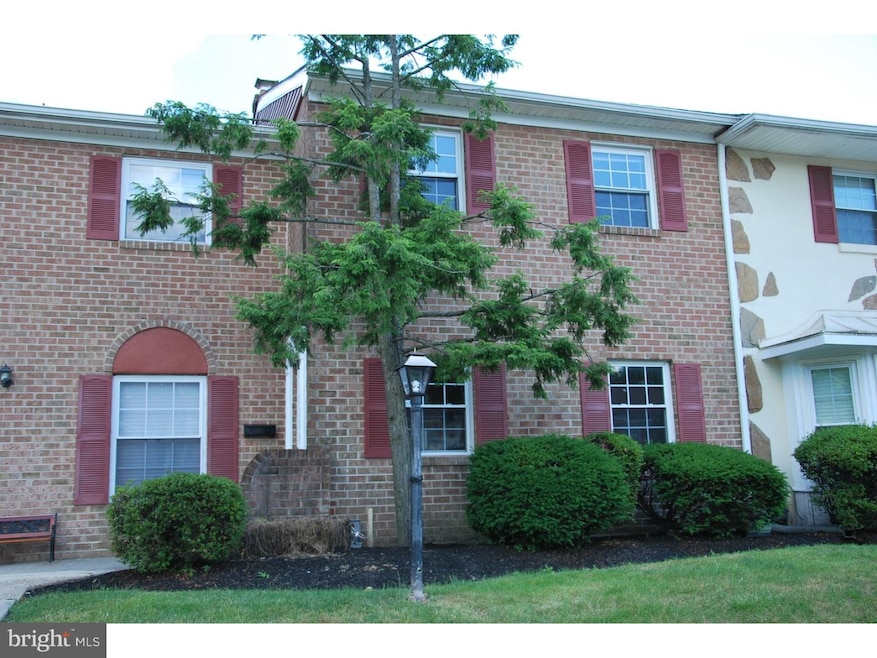 11 Kerwick Ct, North Wales, PA 19454 - photo 1