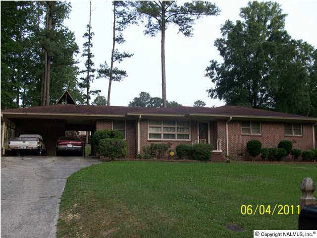 nice front view of property, fully bricked home for only $86,500!