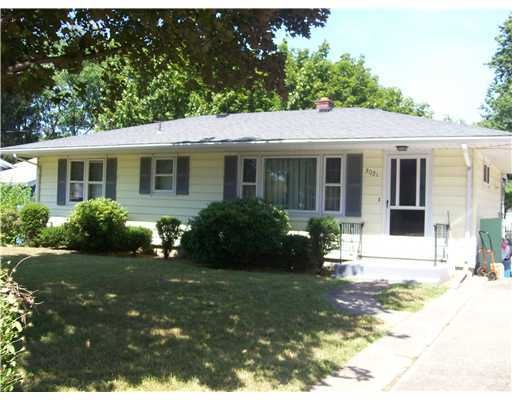 3021 Greeley Ave, Erie, PA 16506 - photo 1