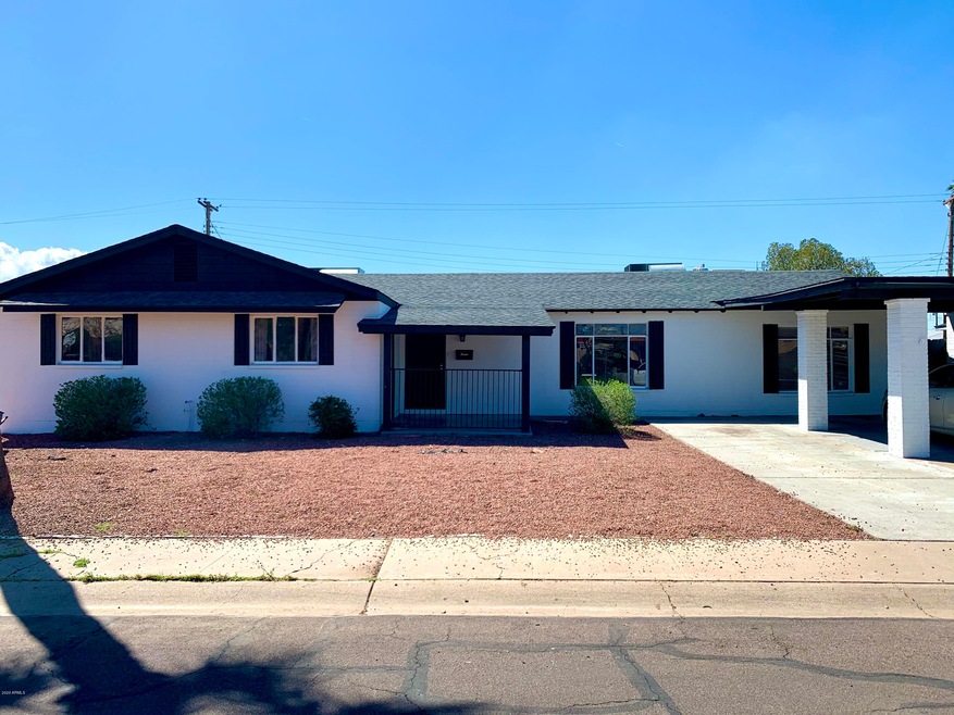 3018 N 39th Dr, Phoenix, AZ 85019 - photo 1