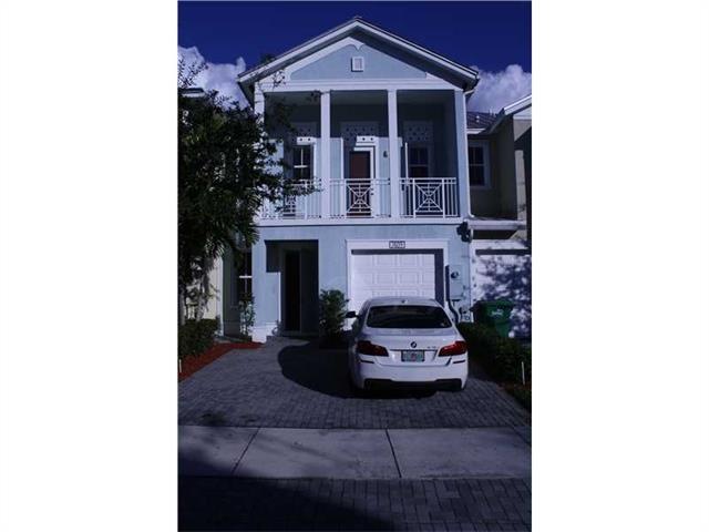 7409 NW 108th Pth, Doral, FL 33178 - photo 1