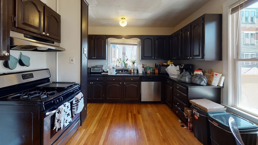 27 Falcon St unit 2, Boston, MA 02128 - photo 1