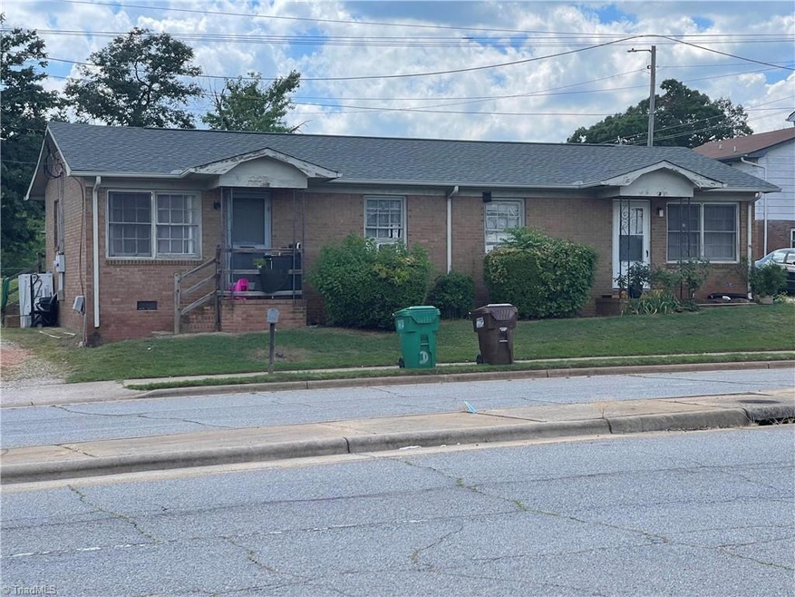 902 S. Elm St.