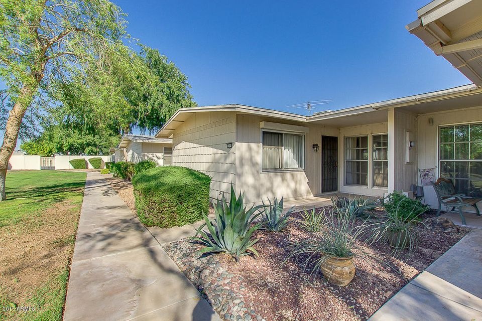 17419 N 102nd Dr, Sun City, AZ 85373 - photo 1
