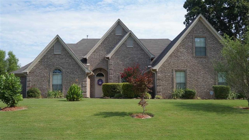 Amazing 5 Bedroom 2 Bath Home~3400 Square Feet~Qui