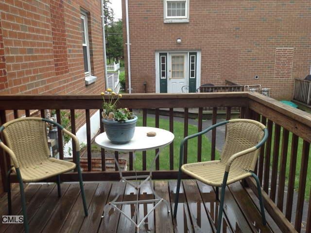 240 Sunnyridge Ave unit 99, Fairfield, CT 06824 - photo 1