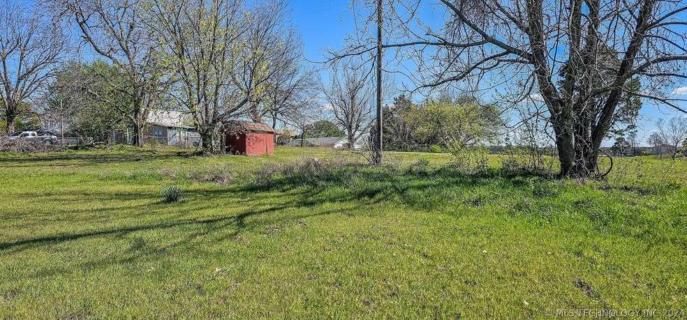 4 I St, Eufaula, OK 74432 - photo 1