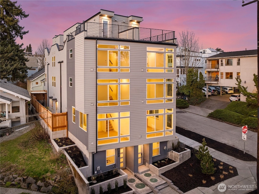 722 N 36th St, Seattle, WA 98103 - photo 1