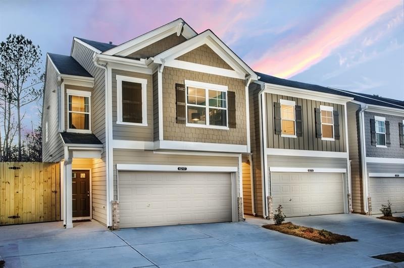 6245 Centennial Ln unit 18, Atlanta, GA 30349 - photo 1