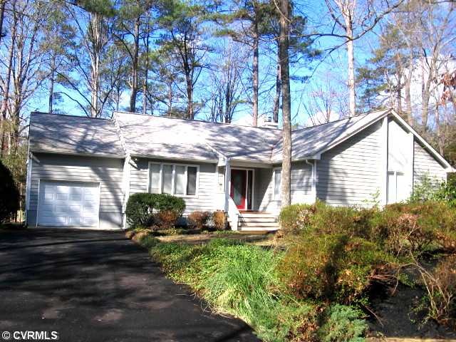 Exterior Front - Paved Drive, Cul de Sac, Oversize