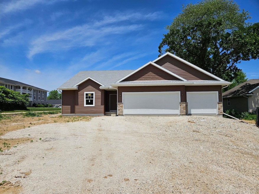 For Sale $472,900