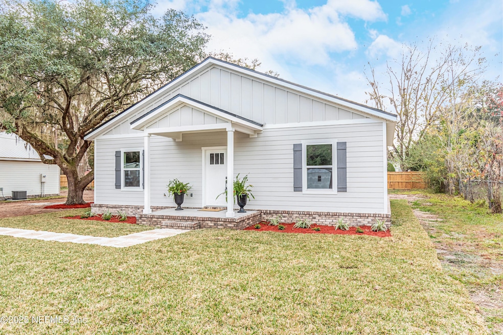 9762 Sherman Ave S, Glen Saint Mary, FL 32040 - photo 1