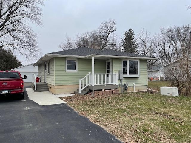 2806 12th St SW, Austin, MN 55912 - photo 1
